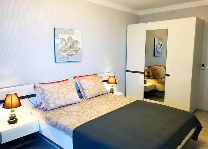 Stamopolu Lux с изглед към морето فندق بريمورسكو