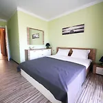 Stamopolu Lux с изглед към морето * بريمورسكو