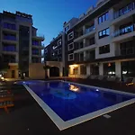 Stamopolu Lux с изглед към морето بريمورسكو
