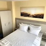 فندق Stamopolu Lux с изглед към морето *