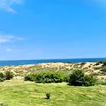 فندق Stamopolu Lux с изглед към морето