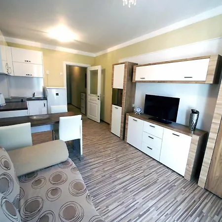 Stamopolu Lux с изглед към морето Приморско