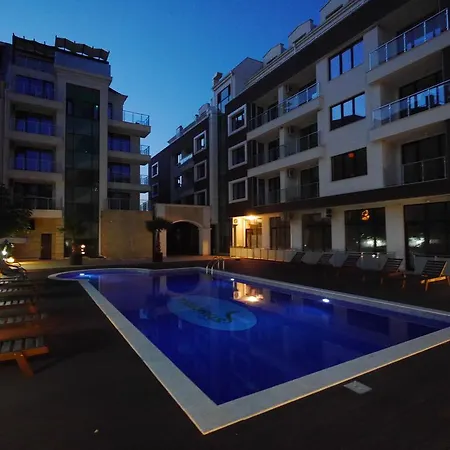 Stamopolu Lux с изглед към морето بريمورسكو
