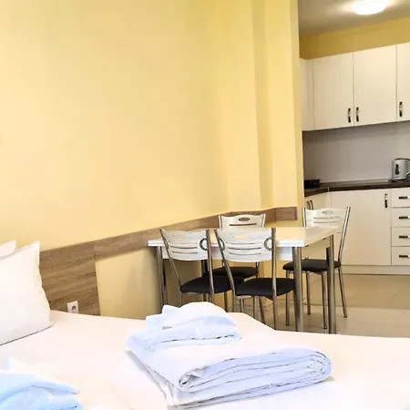 Stamopolu Lux с изглед към морето Хотел Приморско