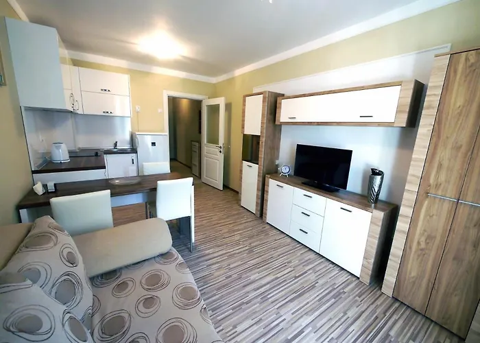 Stamopolu Lux с изглед към морето Πριμόρσκο