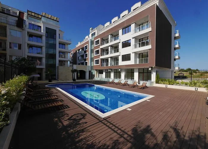 Ξενοδοχείο Stamopolu Lux с изглед към морето Πριμόρσκο